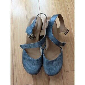 B.O.C. Gray Clogs Women's 11